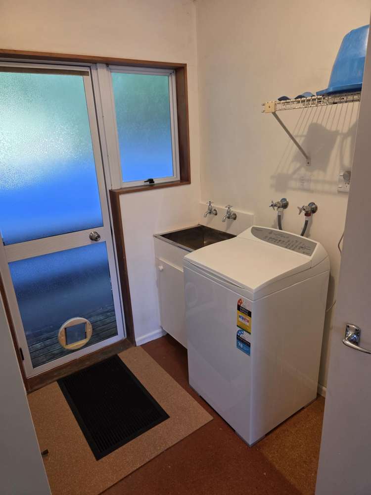 11 Muritai Road Ostend_16