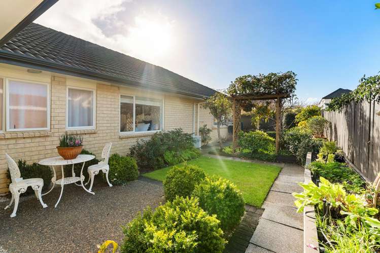 1 Zara Court Flat Bush_24