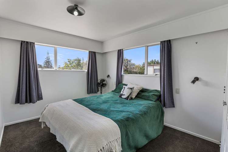 40 Exeter Crescent Springvale_11