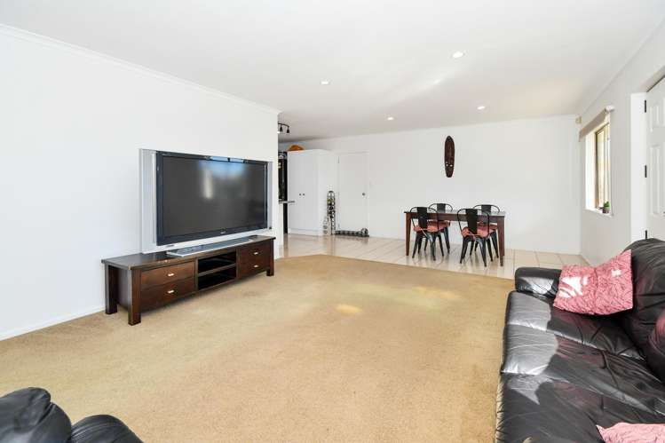 33 Regalwood Place Favona_4