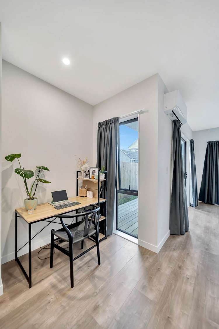 9 John Burn Road Takanini_5