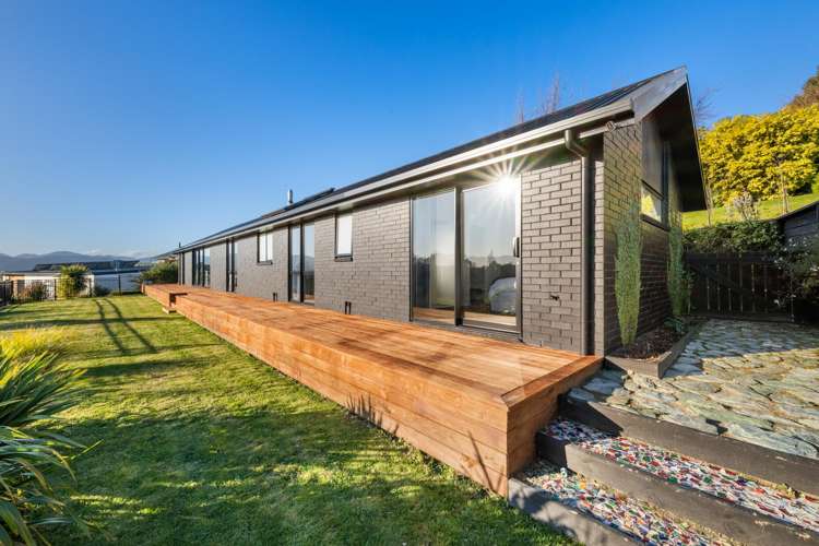 19 Golf View Close Fairhall_16