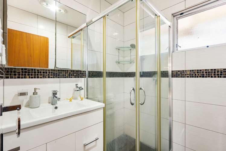 4/174 Blockhouse Bay Road Avondale_9