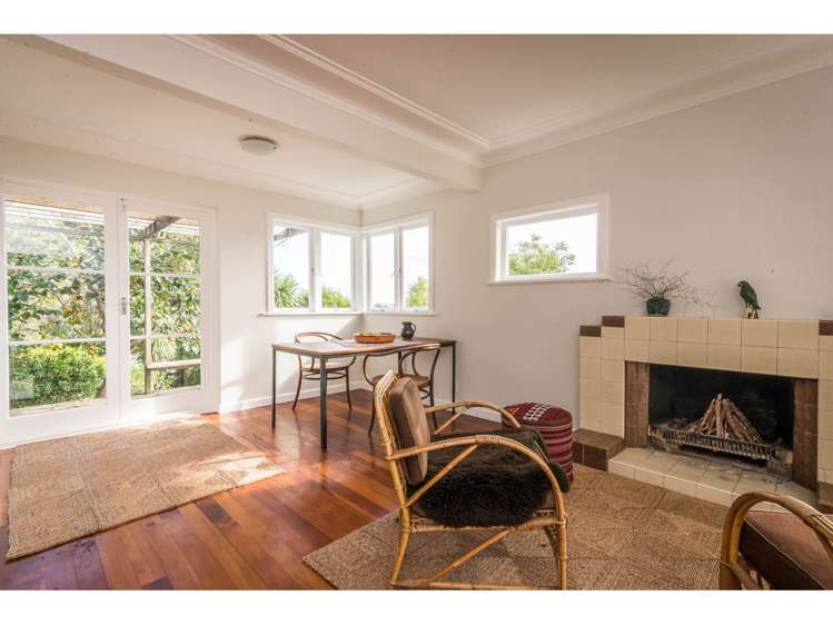 33 Derwent Crescent Titirangi_15