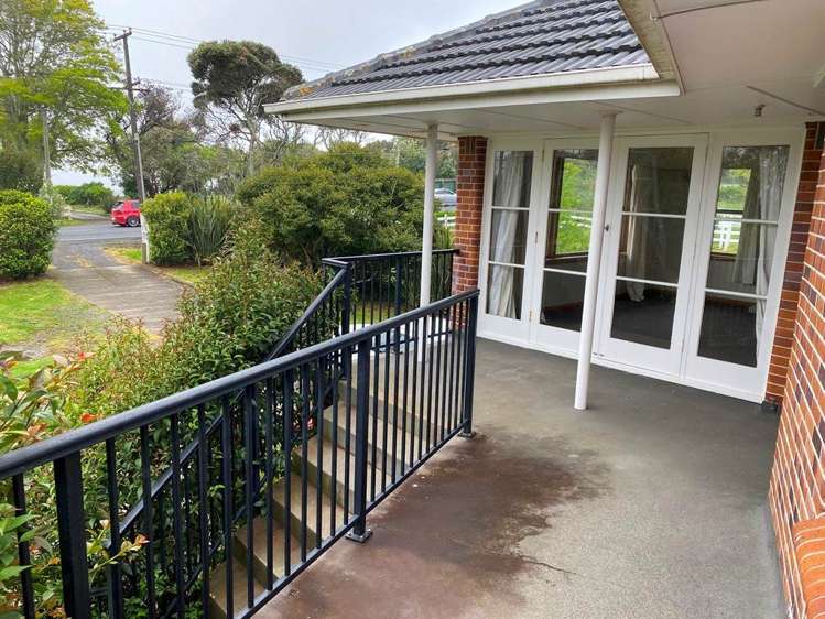 181 Redoubt Road Flat Bush_13