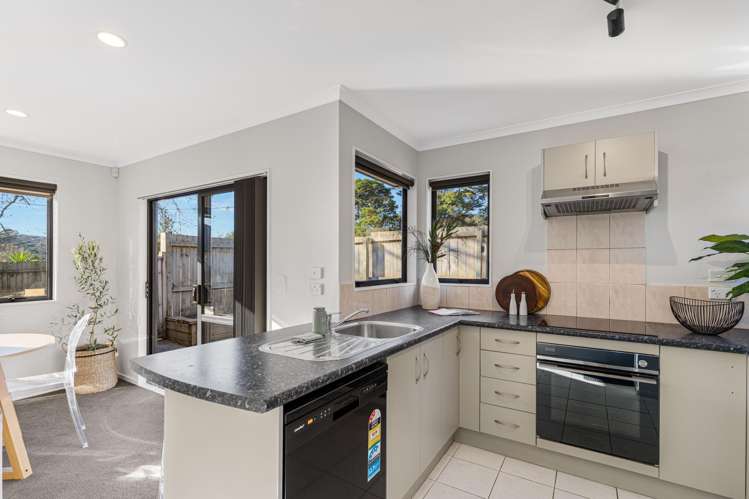 70 Glen Road Ranui_6