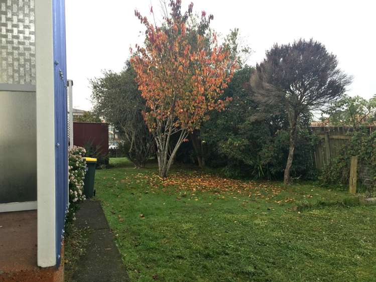 4/3 Buscomb Avenue Henderson_0