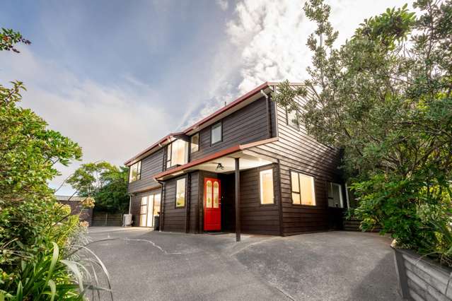 A HOME TO MAKE YOUR OWN!