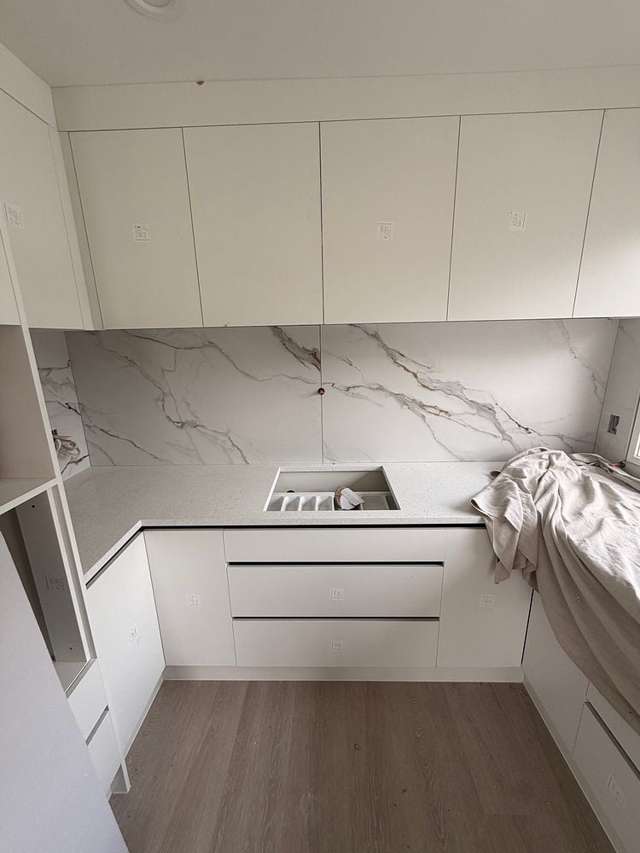 4 Bdrm, 1 bthrm. Standalone home.