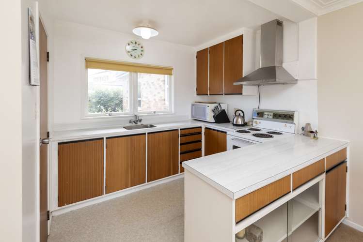 2/1 Picton Street Howick_9