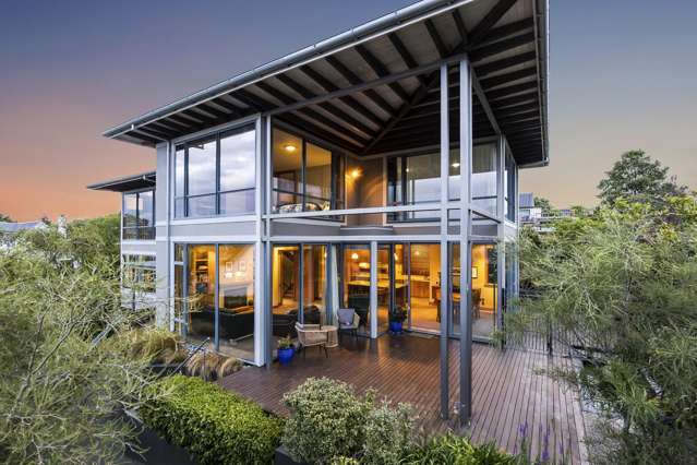 Generous Mason and Wales design in prime location