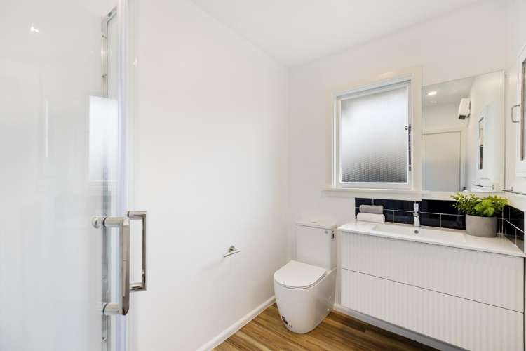 63 Bassett Street Burwood_9