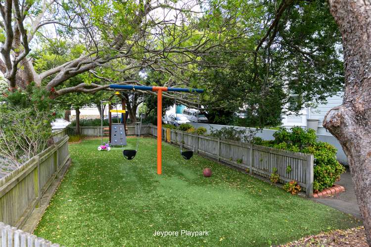 6 Jeypore Street Berhampore_13