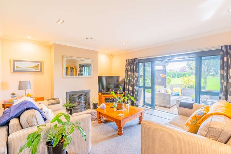 54 Realm Drive Paraparaumu_1