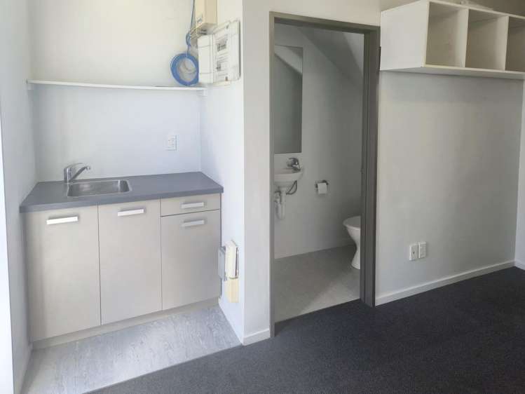 16/27 Waterman Place Ferrymead_4