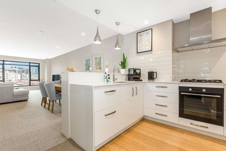 6e/42 Molesworth Street Thorndon_1