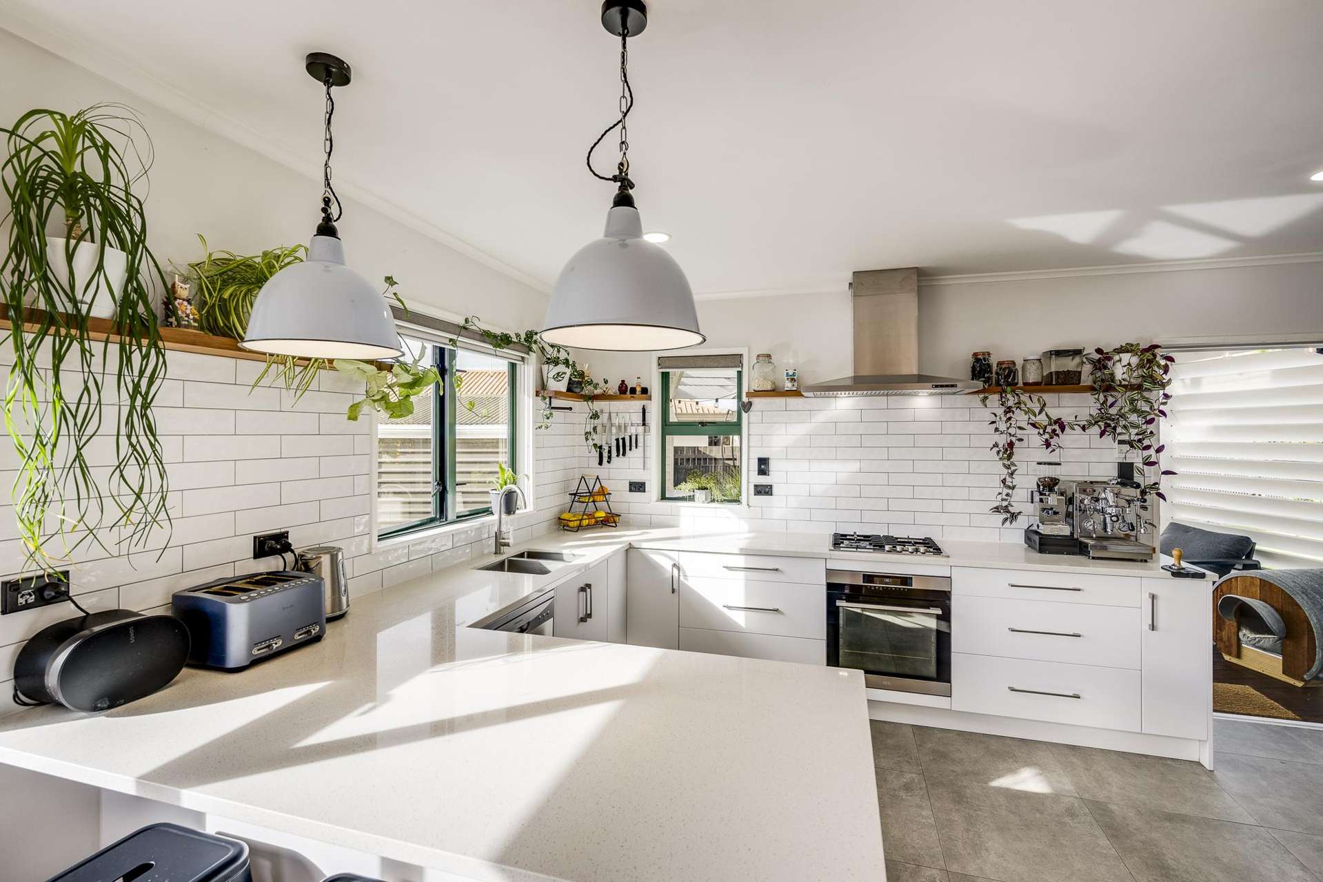 16 Surrey Street Taradale_0