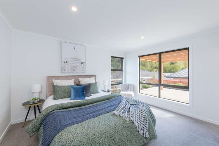 6 Old Farm Road Stoke_12