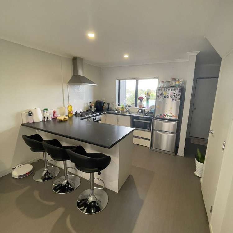 24 Whakawhiti Loop Avondale_3