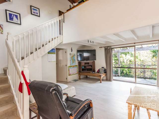 62 Woodfern Crescent Titirangi_4