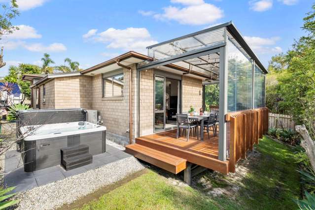 Coastal Retreat Close to Little Manly Beach