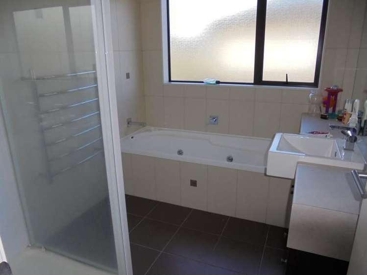 13 Wye Oak Drive Schnapper Rock_7