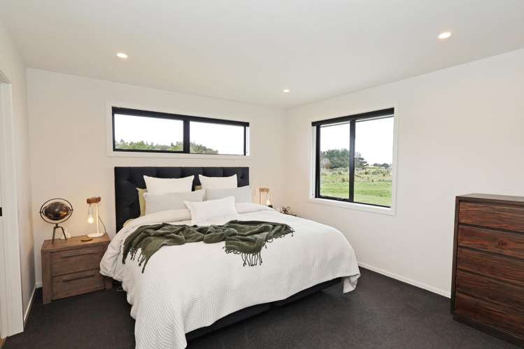 25 Glenda Place Seaward Bush_15