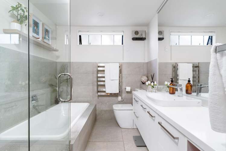 35A Te Awakura Terrace Mount Pleasant_20