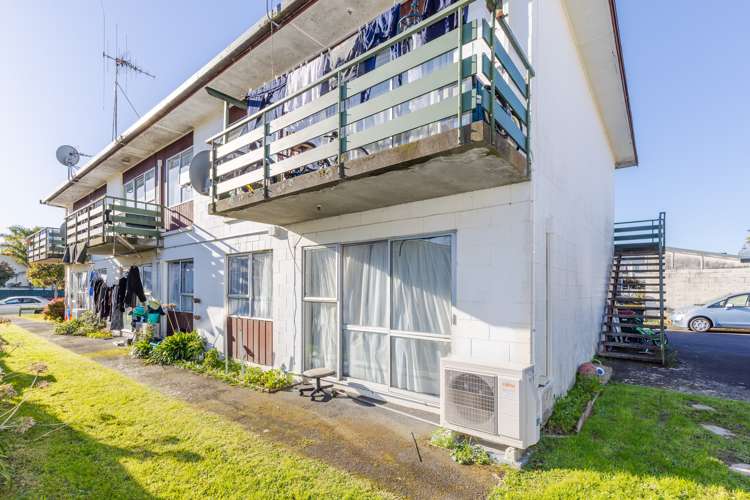 2 Coates Street Hamilton East_5