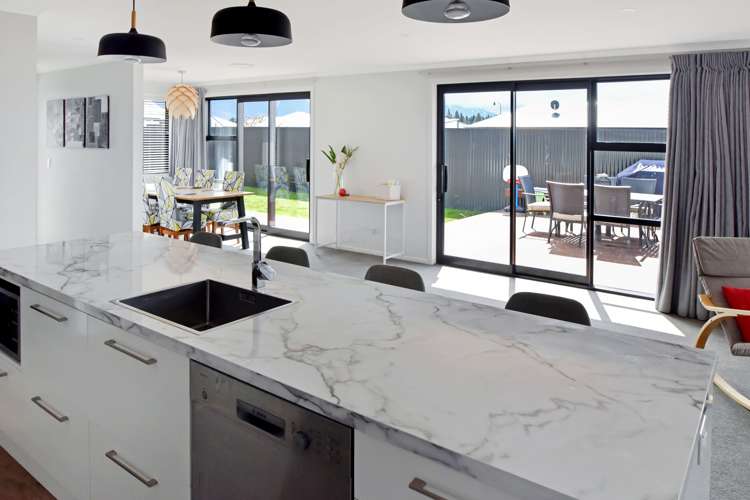 13 Unwin Place Twizel_5