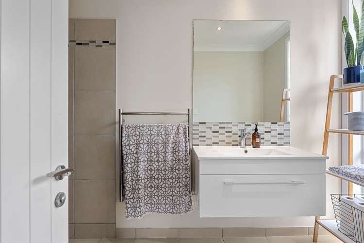 10 Kuta Street Pegasus_12