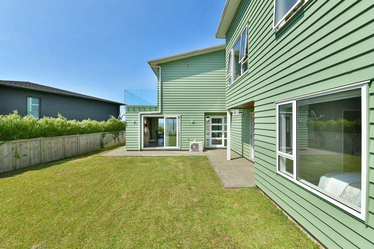 12 Seaview Crescent Hatfields Beach_3