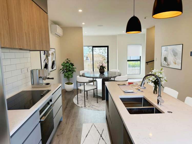 3/105 Hobsonville Road_0