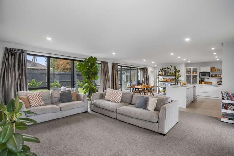 11 Oakwood Way Papamoa Beach_1