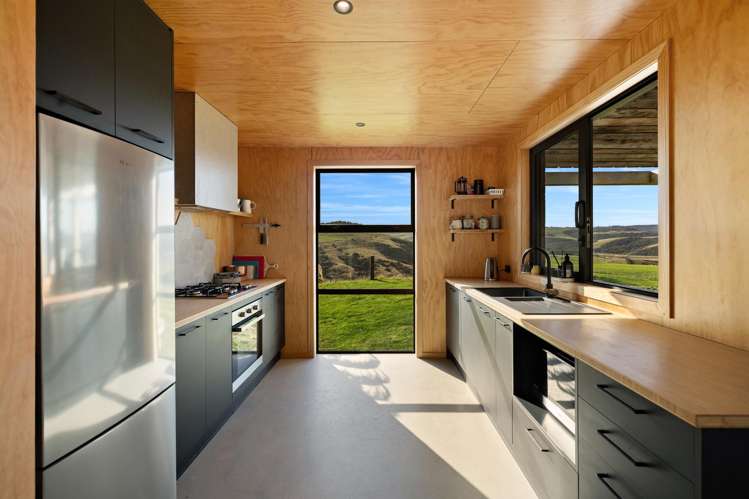 120 Mair Road Curio Bay_13