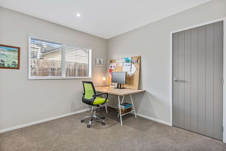 65 Intrepid Crescent Beachlands_12