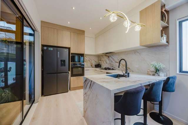 2/4 Bingara Place Favona_3