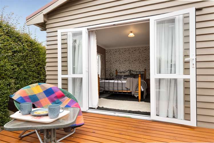 196 Maxwell Road Redwoodtown_12