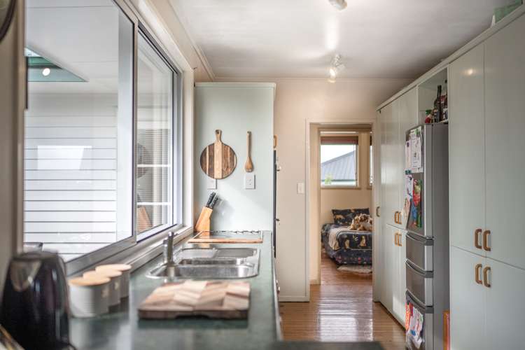 1/90 Bradbury Road Botany Downs_7