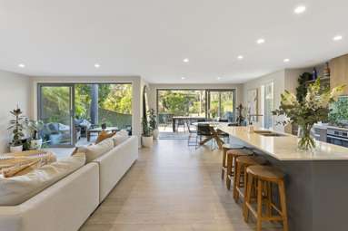 1A Lyons Avenue_1
