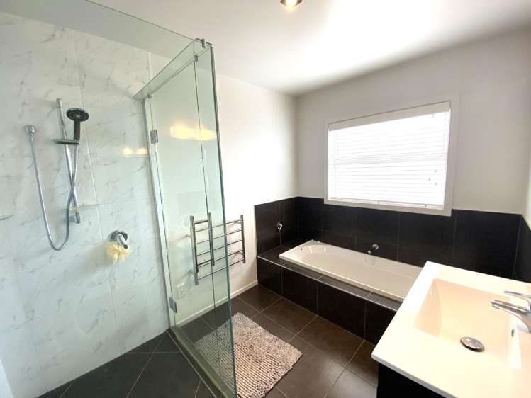 2 Moonlight Drive Rototuna North_16