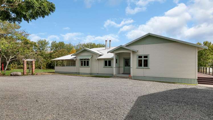 285 Pataua North Road_0