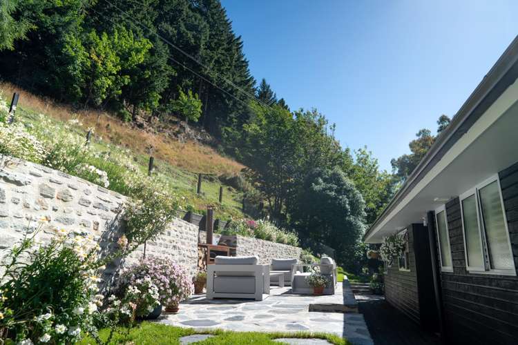 54 Huff Street Queenstown_16