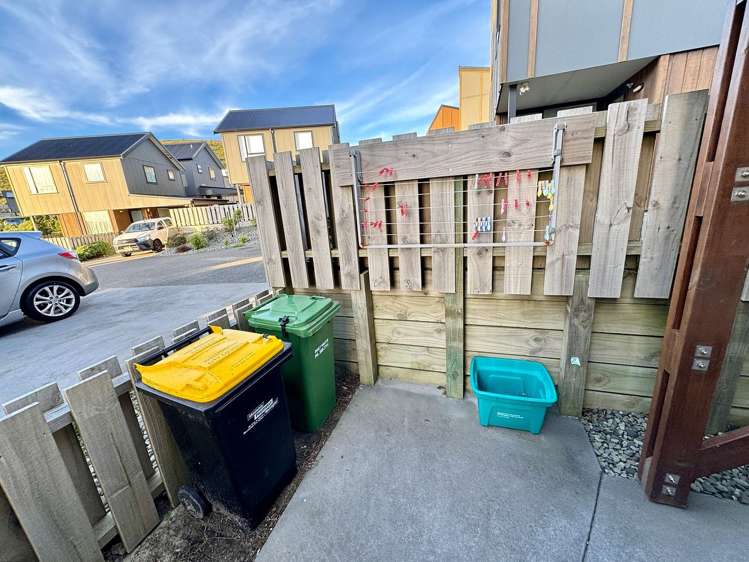 73 Cedarwood Street Woodridge_16