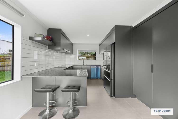 28 Fairchild Avenue Goodwood Heights_1