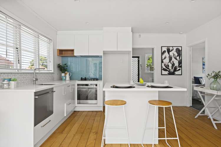 210 Pilkington Road Point England_3