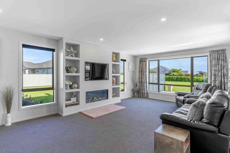 18 Longwood Drive Winton_6