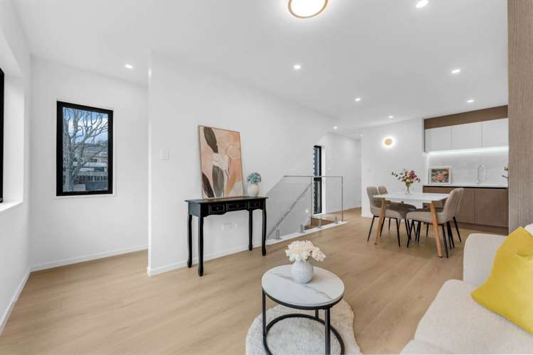 1-8, 21 Baird Street Howick_9