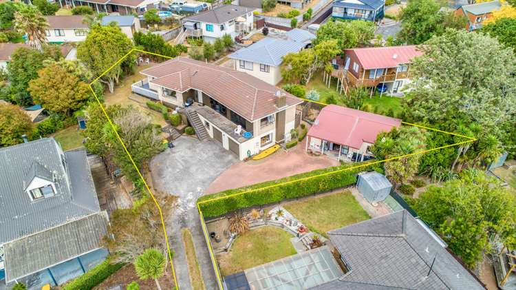 40 Saint Annes Crescent Wattle Downs_1