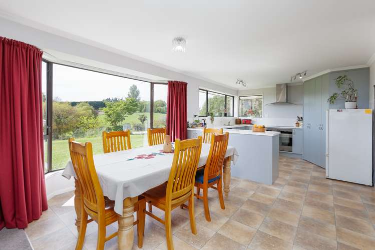 277 Hook School Road Makikihi_6